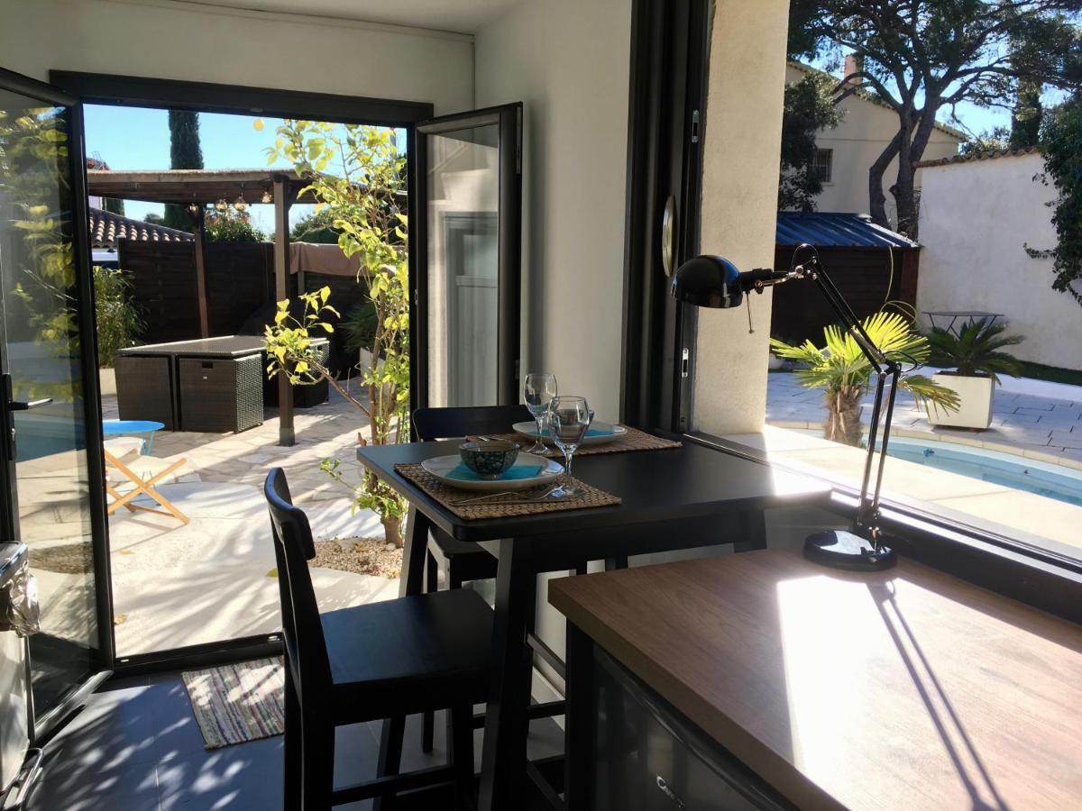 Bed,Kitchen And Swimming Pool Villa Esterel Saint-Raphael  Ngoại thất bức ảnh