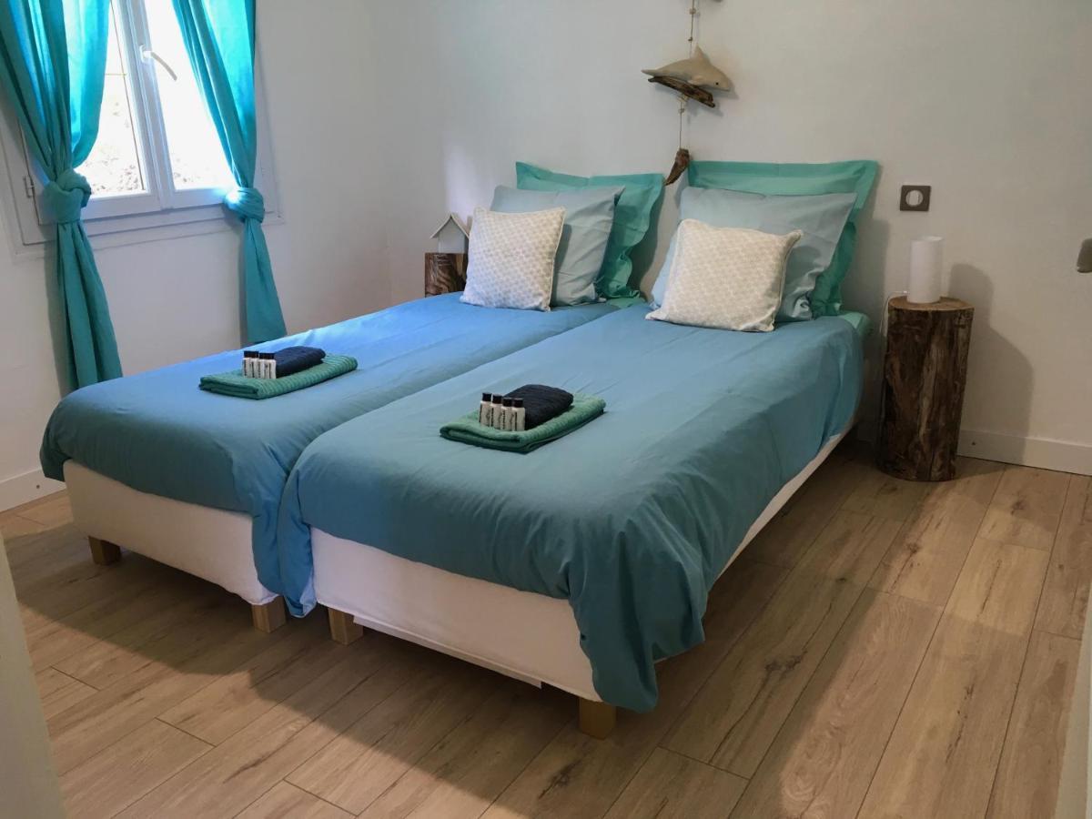 Bed,Kitchen And Swimming Pool Villa Esterel Saint-Raphael  Ngoại thất bức ảnh
